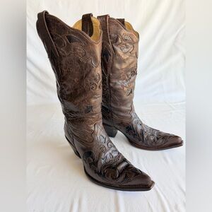 Women's brown leather Corral Western Boots. Size 8 1/2